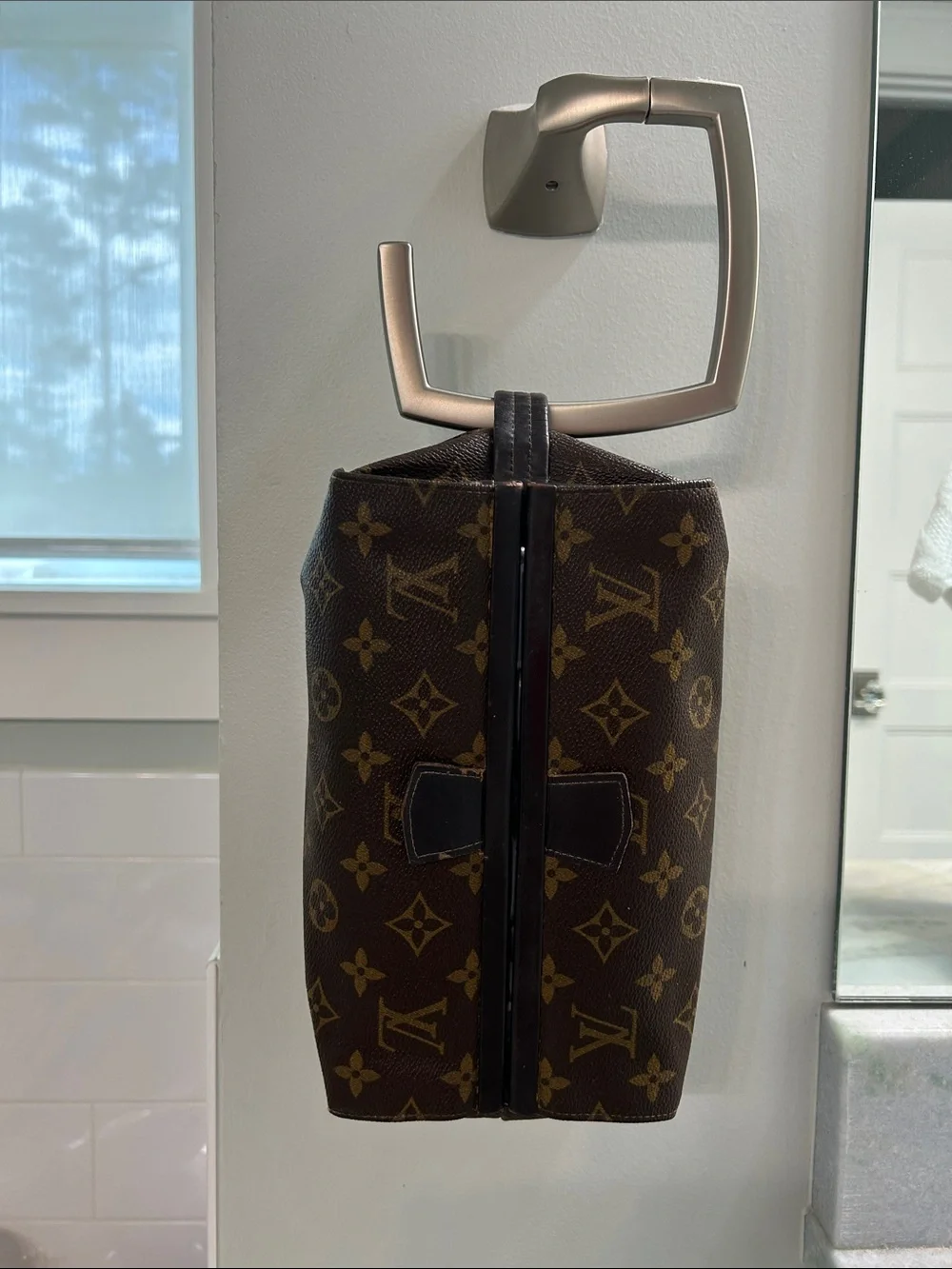 Louis Vuitton Dopp Kit Toiletry Bag Monogram Authentic Vintage